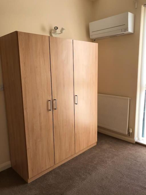 מנצ'סטר Great House + Air Conditioning + Free Car Parking מראה חיצוני תמונה